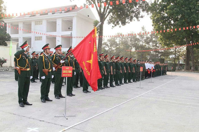 Quang cảnh Lễ ra quân huấn luyện. 