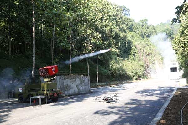 Thử nghiệm giàn phóng chữa cháy.